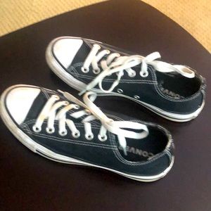 Converse Lo Top Womans shoes Size 8